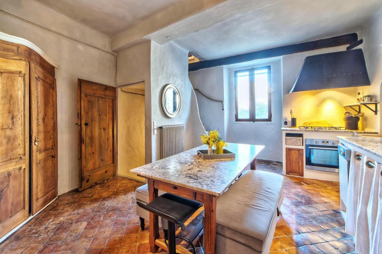 Townhouse Mougins In The Old Village, Fantastic View, Sea And Mountains エクステリア 写真