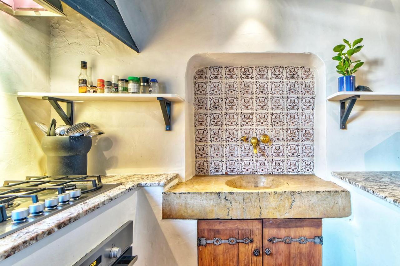 Townhouse Mougins In The Old Village, Fantastic View, Sea And Mountains エクステリア 写真