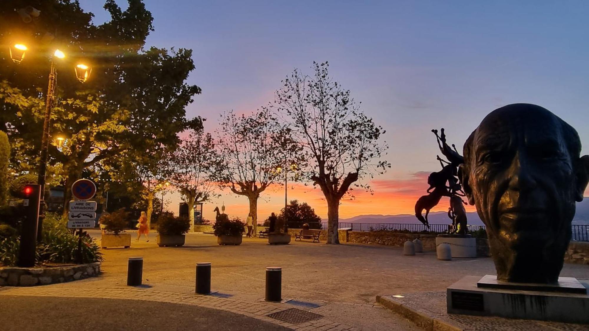 Townhouse Mougins In The Old Village, Fantastic View, Sea And Mountains エクステリア 写真